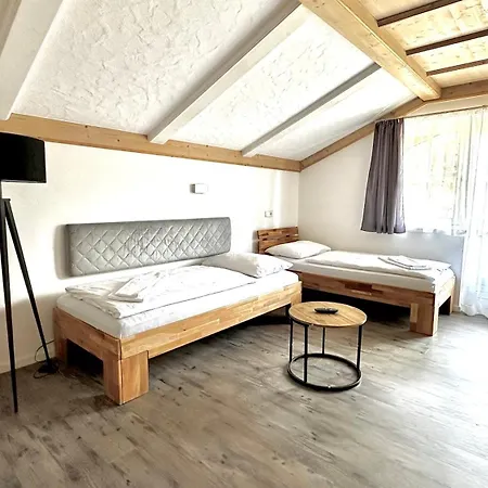 Living Apartment *