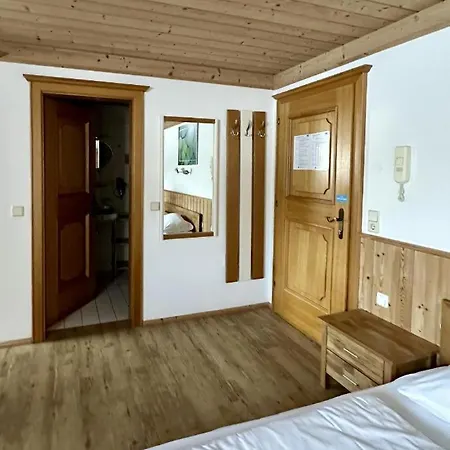 Living Apartment *